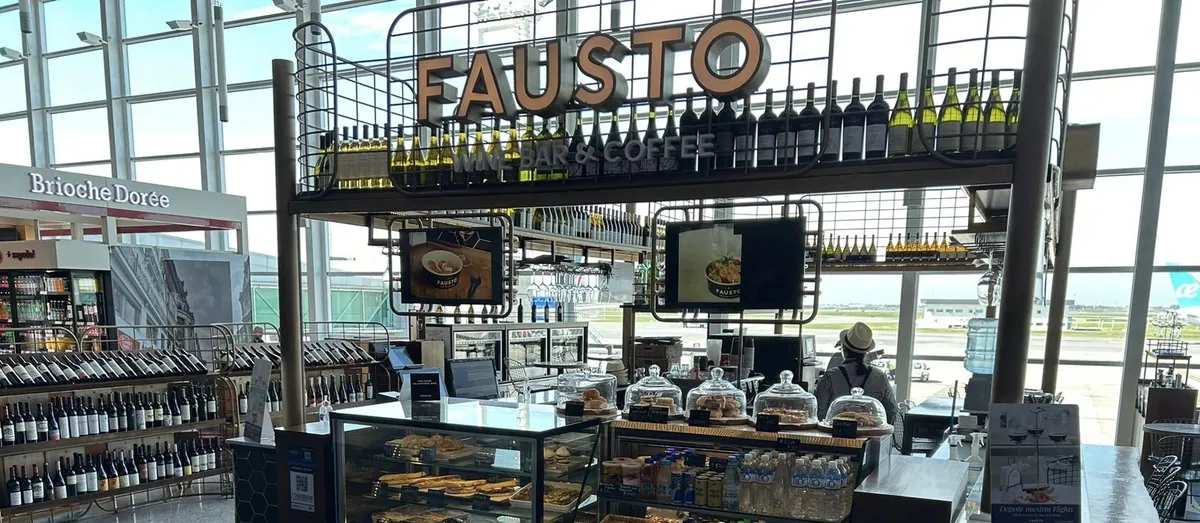 Fausto Wine Bar & Coffee en el Aeropuerto de Ezeiza